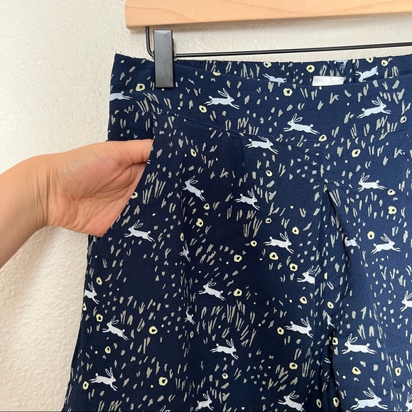 Lauren Conrad Disney navy rabbit print shorts size small - Picture 4 of 10